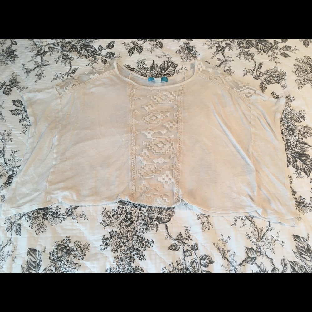 Cream Boho Flowy Crop Top 🌼